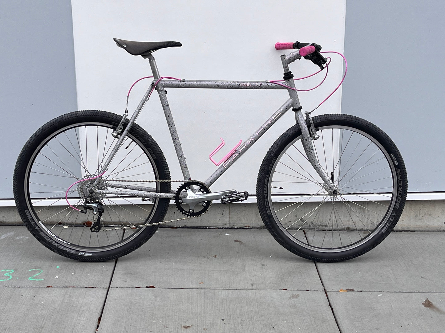 Parkpre Catalyst P 1990 vintage mountain complete bike 21”, frame 26” wheels grey splatter pink